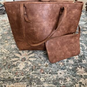 Urban Expressions Brown Leather Tote Bag with Pouch Excellent Condition